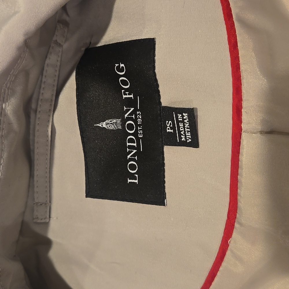 London Fog jacket - Picture 6 of 8